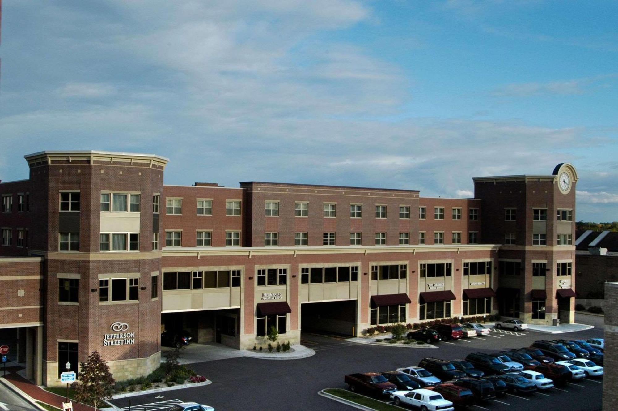 Jefferson Street Inn, A Member Of Radisson Individuals Wausau Exterior photo